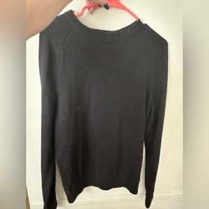Men’s sweater